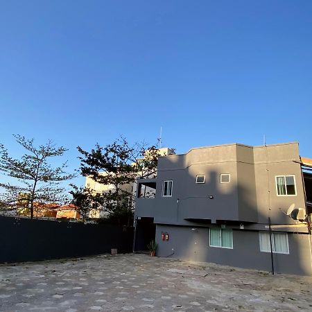 Апартаменты Residencial Melfi 3 Ap.5 Lateral Бомбиньяс Экстерьер фото